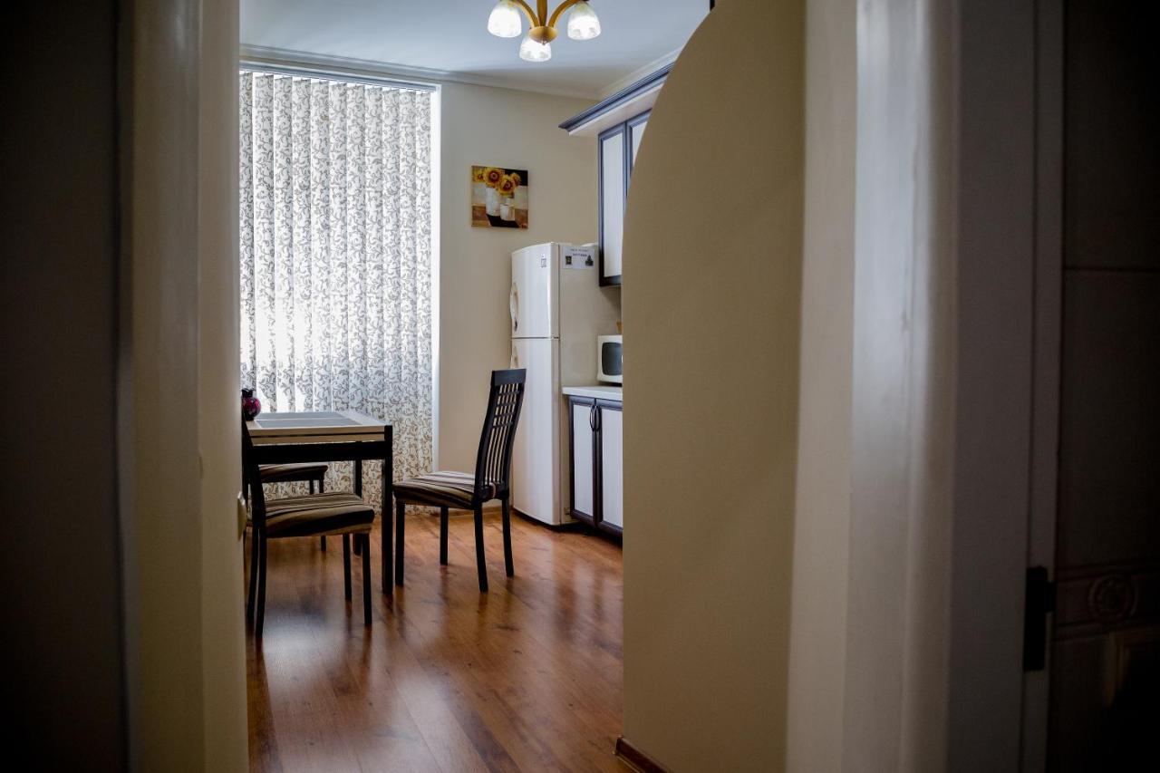 Apartment On Valova Street Lviv Bagian luar foto