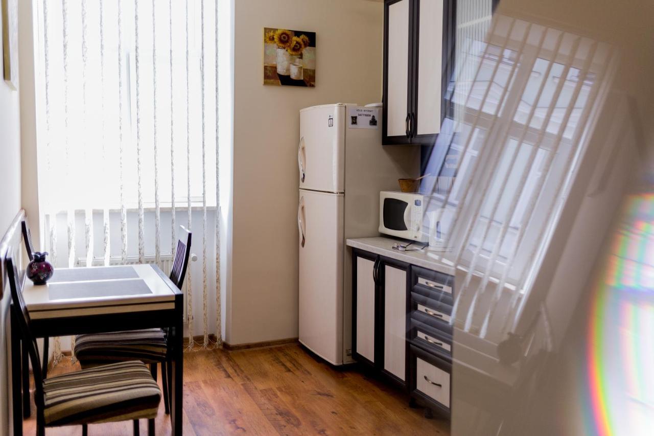 Apartment On Valova Street Lviv Bagian luar foto