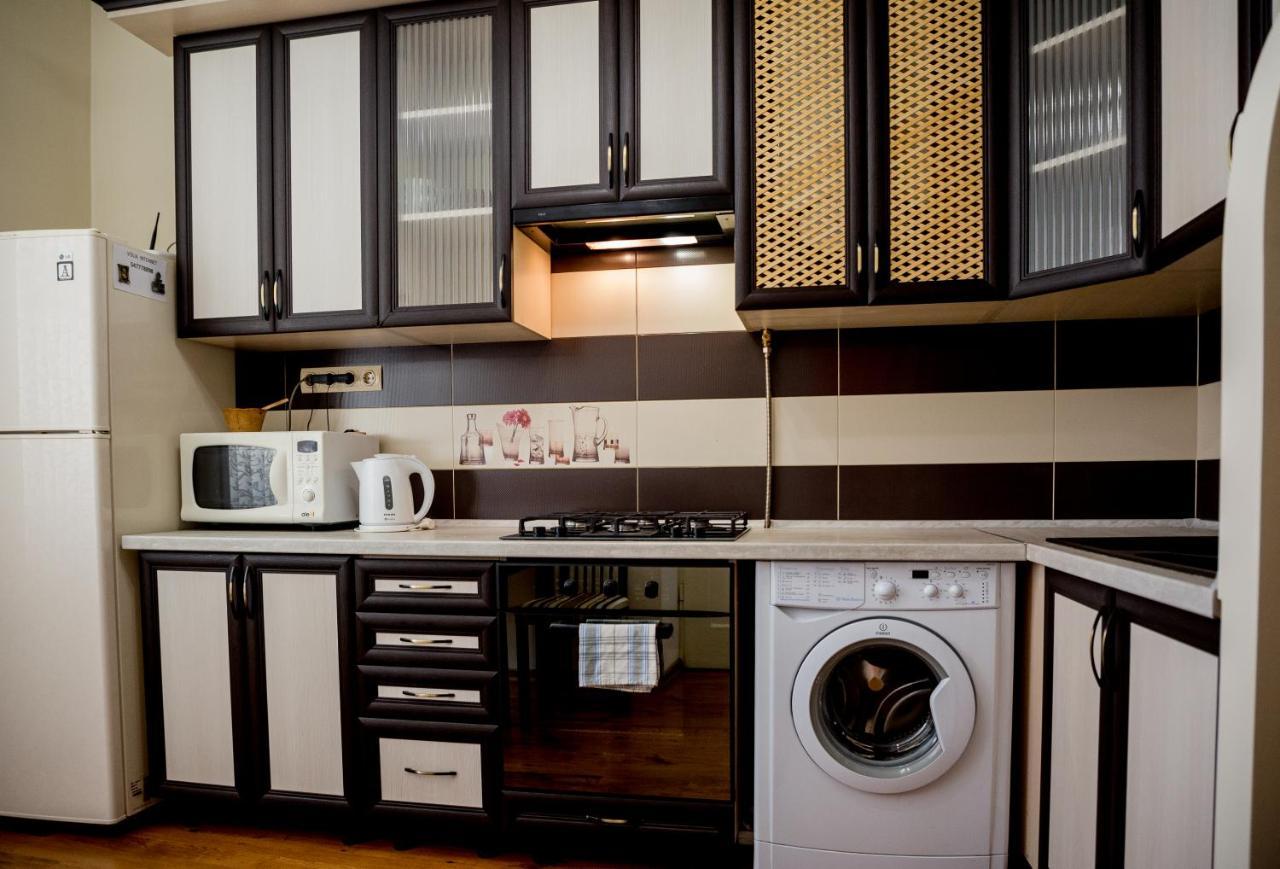 Apartment On Valova Street Lviv Bagian luar foto