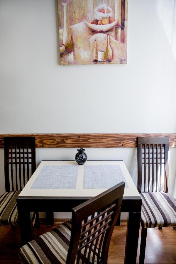 Apartment On Valova Street Lviv Bagian luar foto